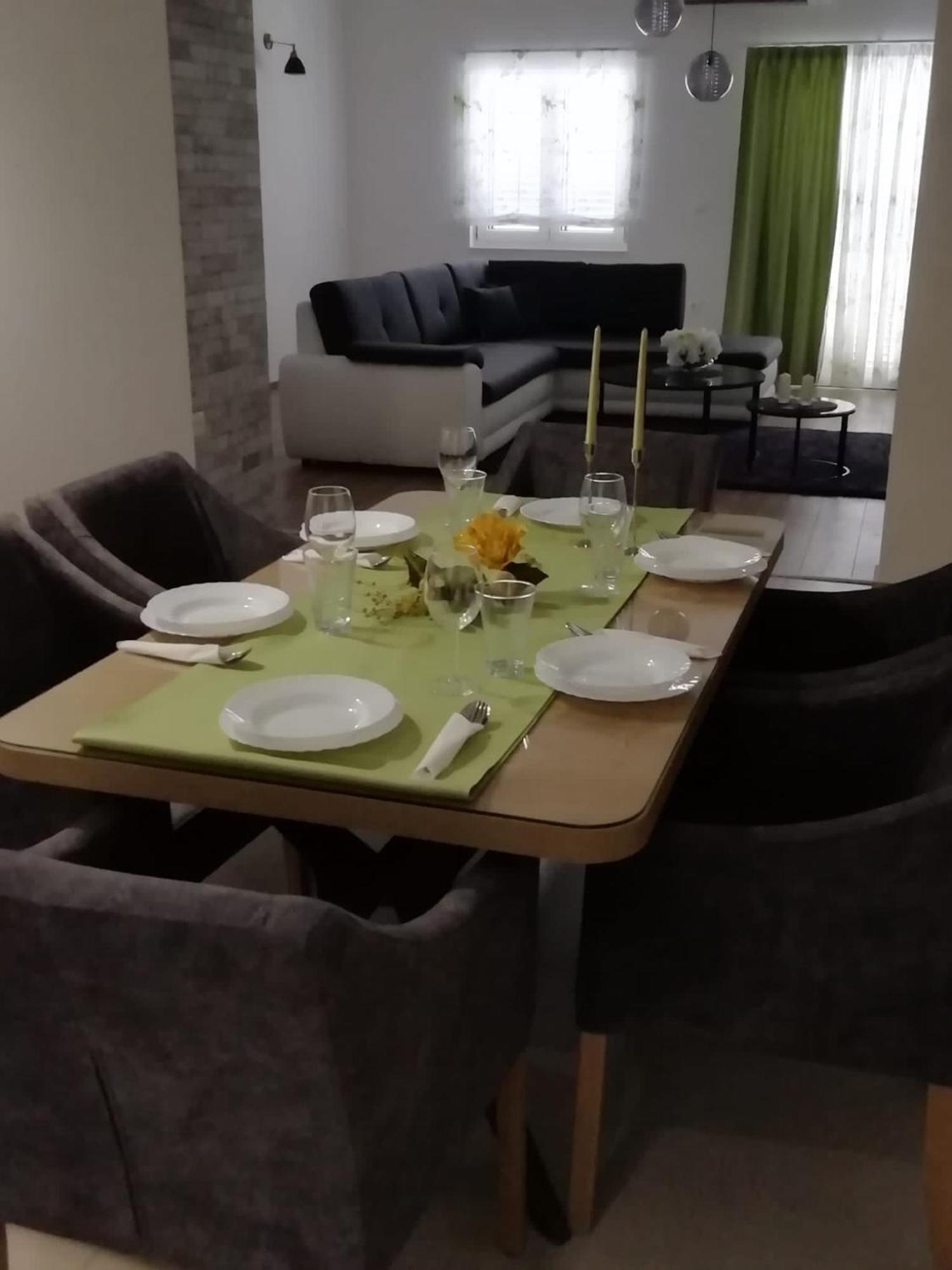 Apartamento Albatros Kaštel Sućurac Exterior foto